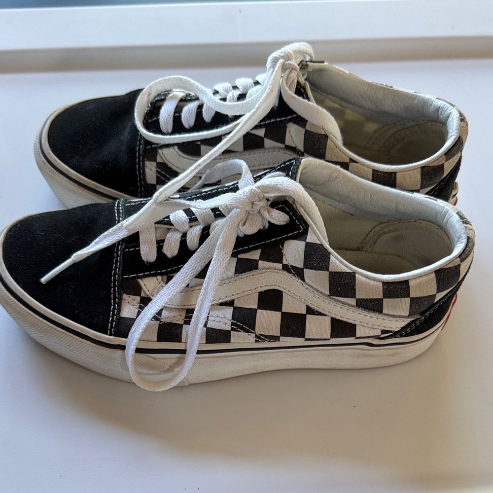 Vans Checkered Black and White Sneakers size 5 - Picture 2 of 7